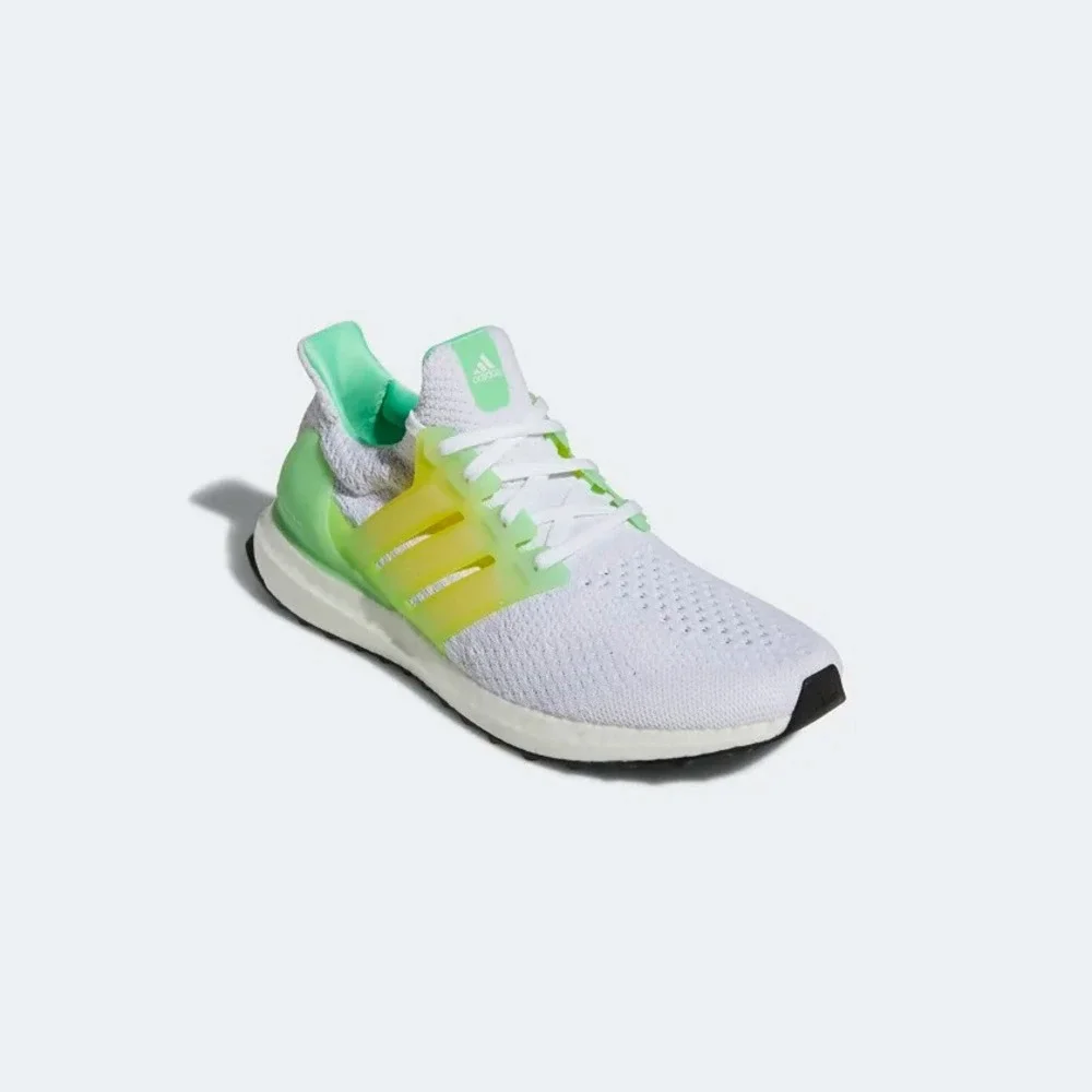 9M / 10W - [NEW] Men's adidas UltraBoost‎ 5.0 DNA Running Shoes White GV8730